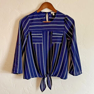 Monteau Los Angeles Size Large Juniors Blouse - Navy Striped Pockets Tie Front